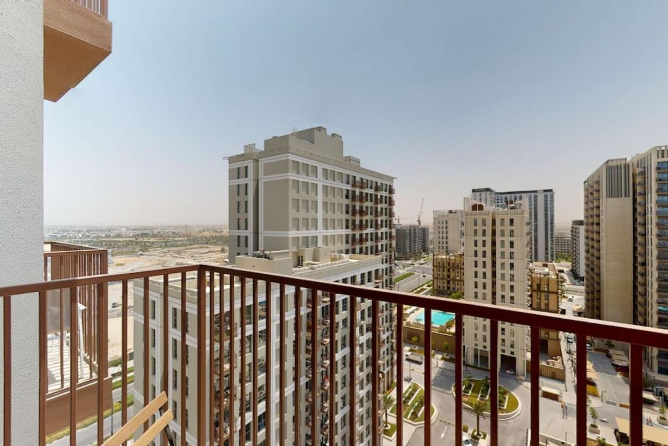 Collective Tower - Smart Two Bedroom Dubai