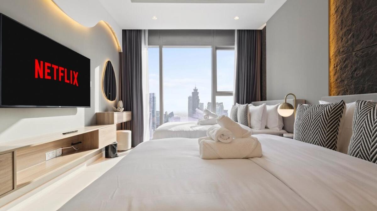 1br High Floor With Rooftop Infinity Pool Apartment