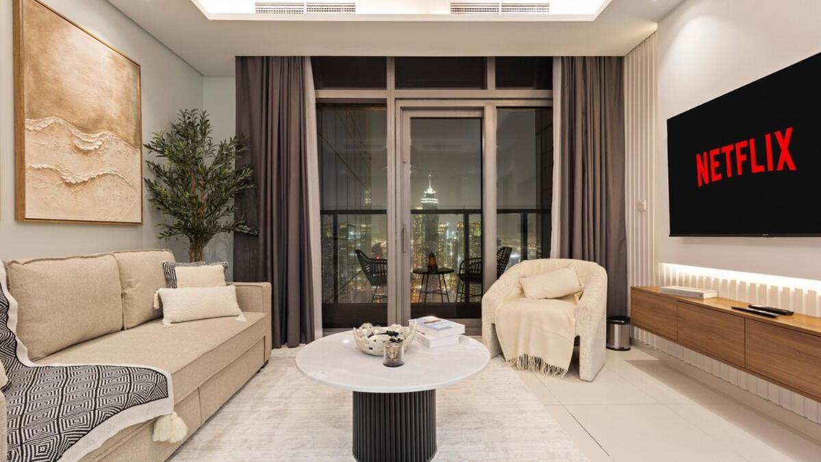 1br High Floor With Rooftop Infinity Pool Apartment Dubai