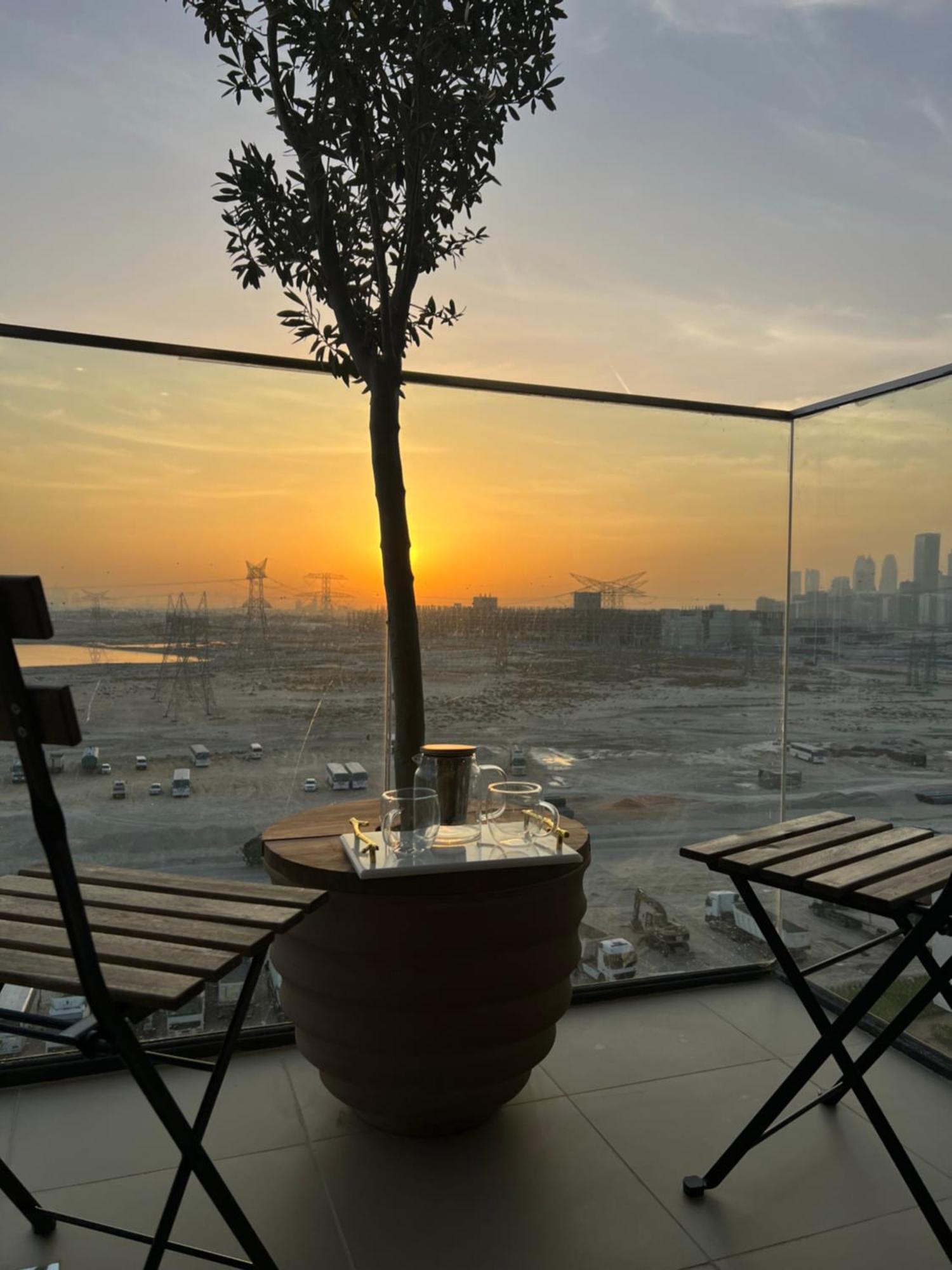 Luxury 1br With Stunning Burj Khalifa View- Self Check-in Apartment