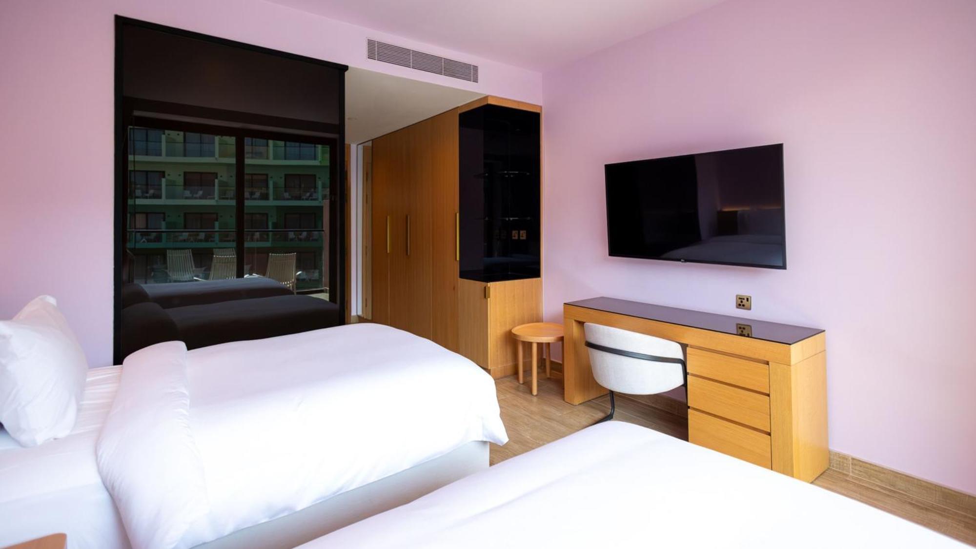 Voco Monaco By Ihg, Adults Only, World Islands Dubai