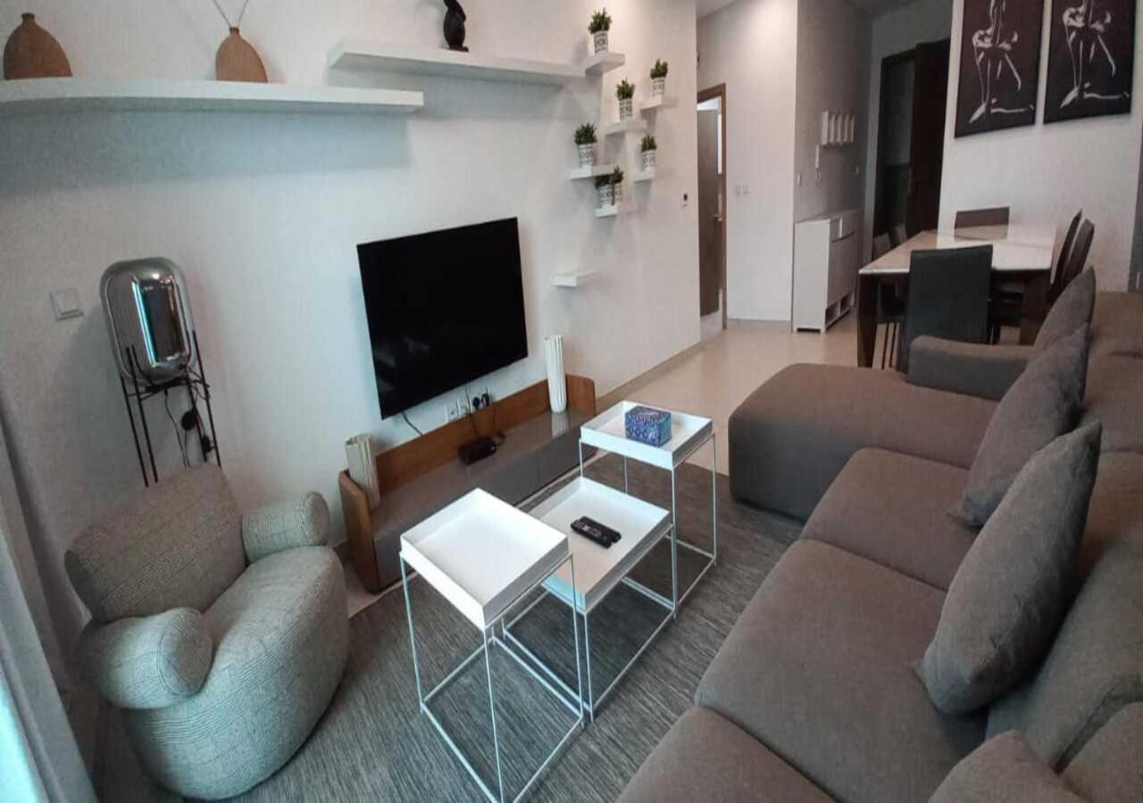 Apartment Spacious 1br With Balcony & Rooftop Pool The Bay Business Bay