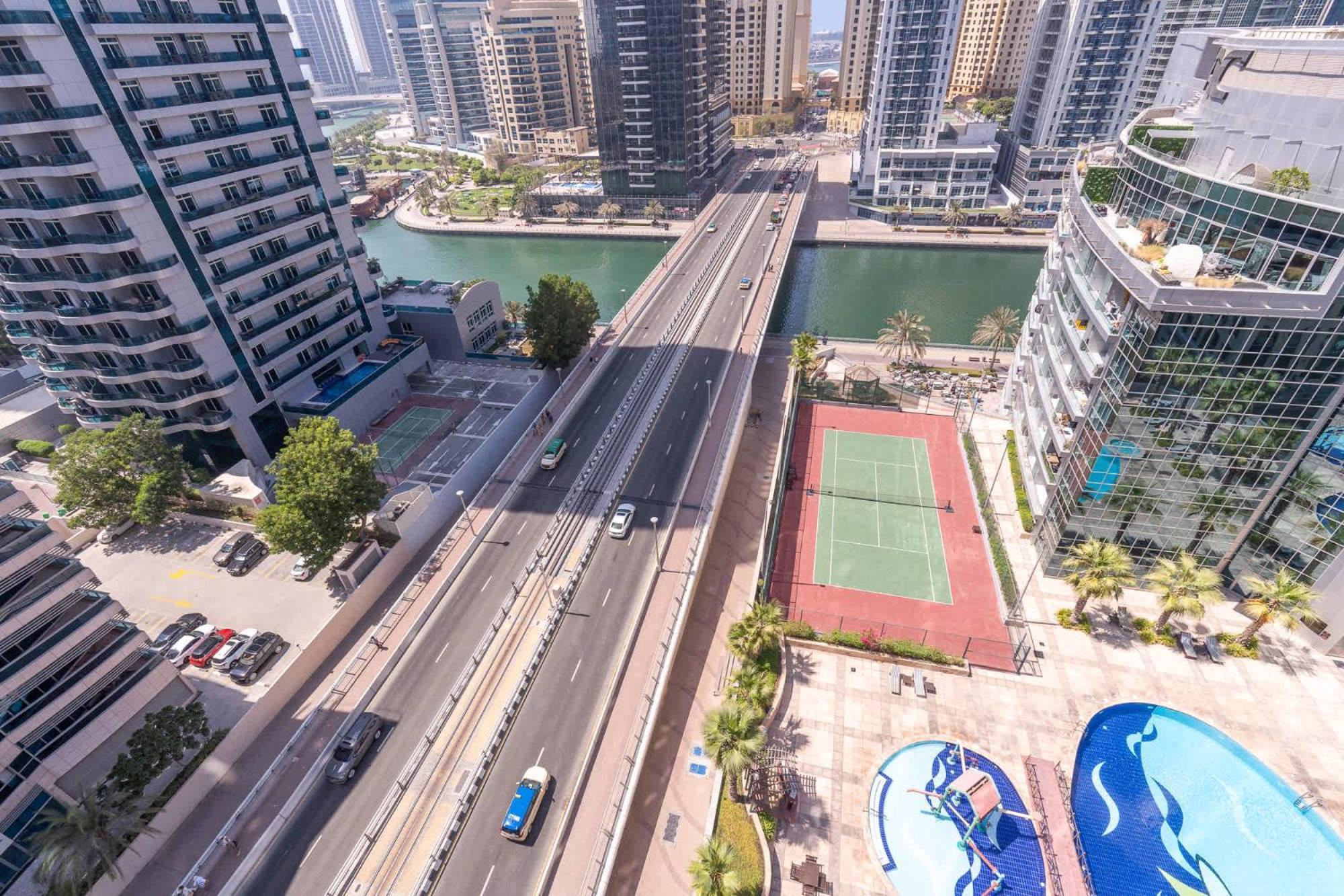 Cozy 3br With View In Marina! Dubai