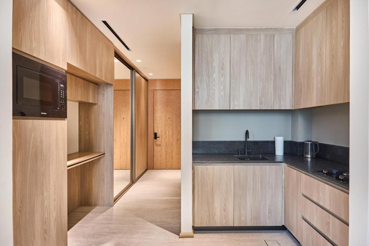 Modern Elegant & Comfort Apartment Dubai