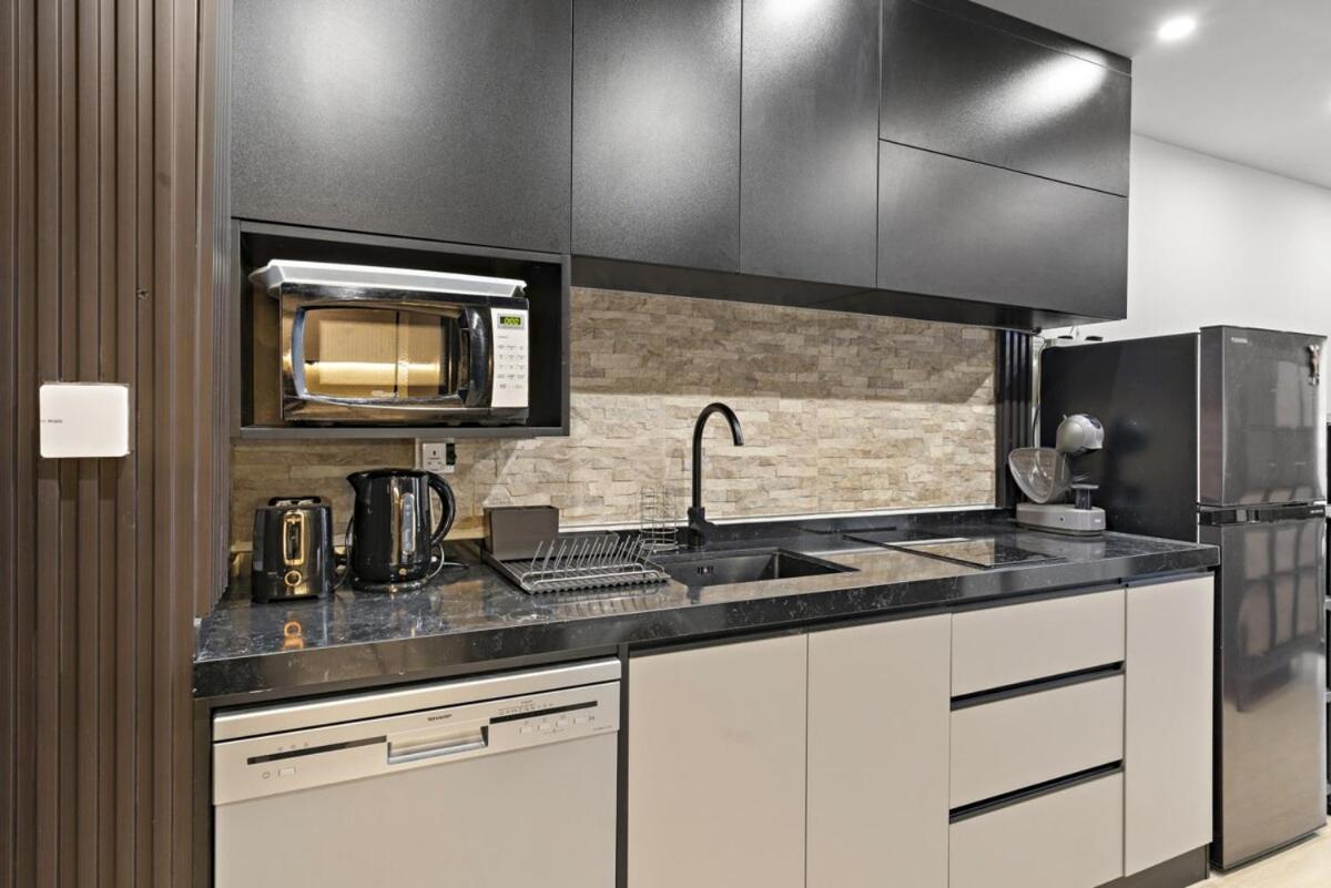 Modern 1br At Knightsbridge Court, Near Halfa Park Apartment *