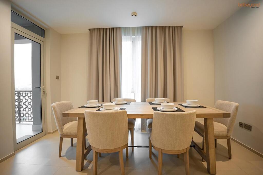 Bnbeyond's Luxury Vibe & Burj View