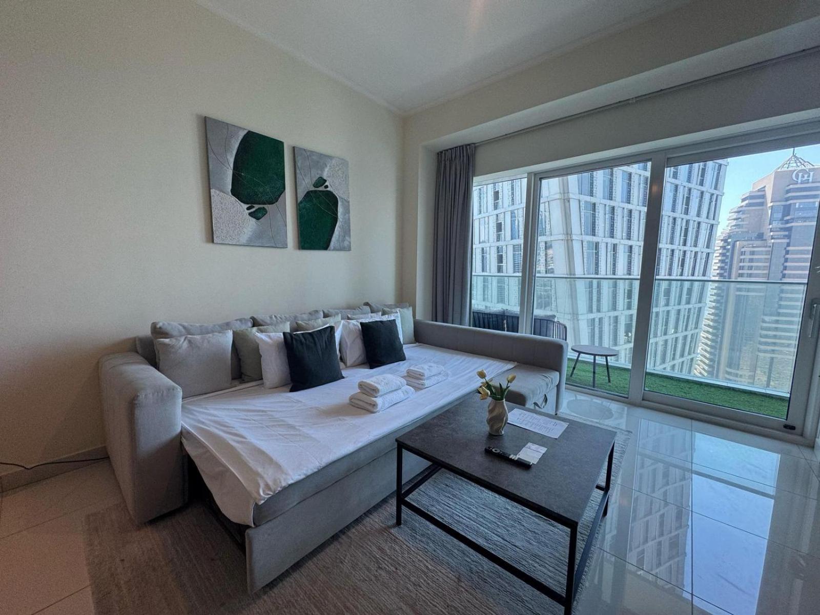 Pristine 2br In Dubai! Jbr, Marina & Sea View Apartment *