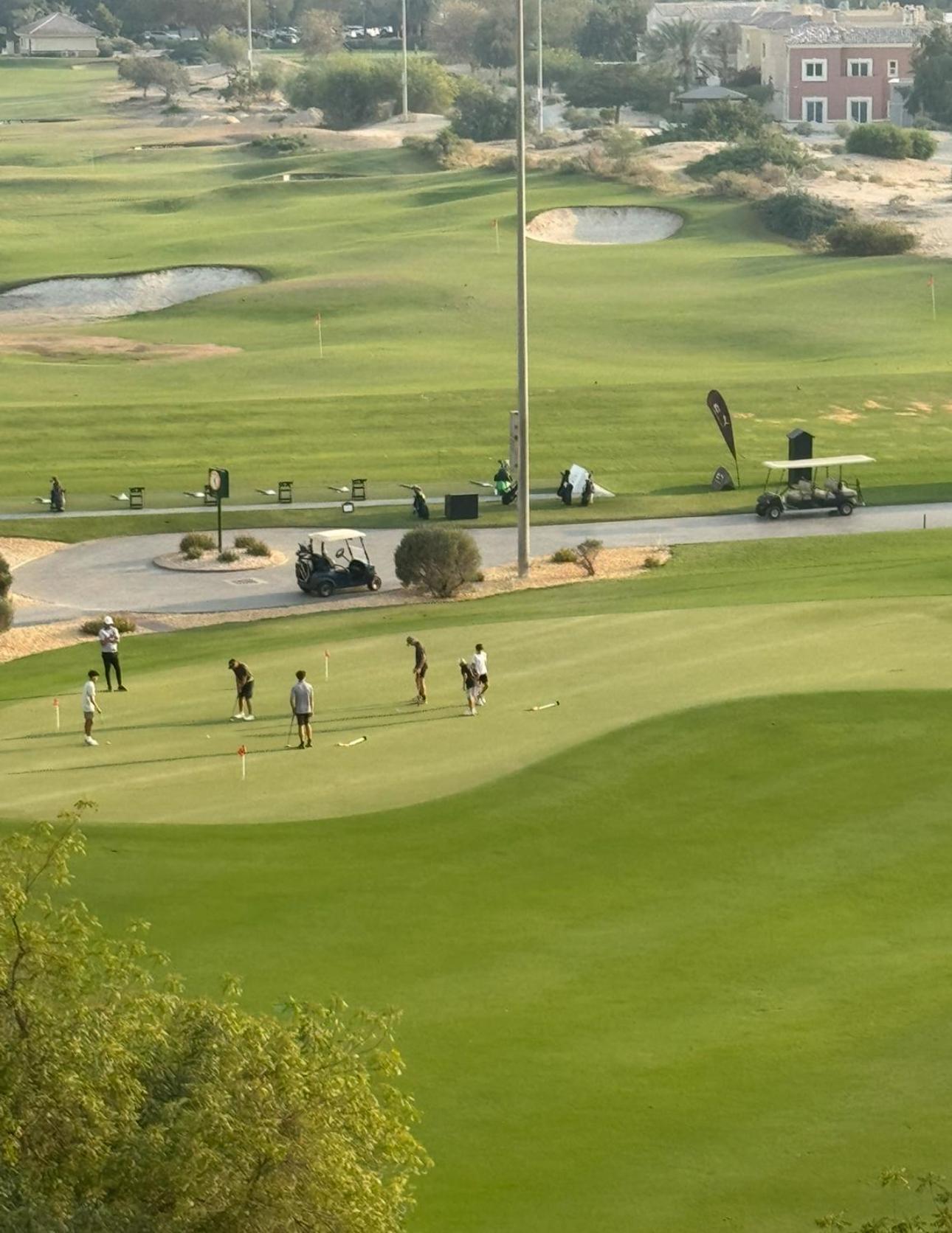 Apartment Great View, Sportcity, Parking Included, Dubai
