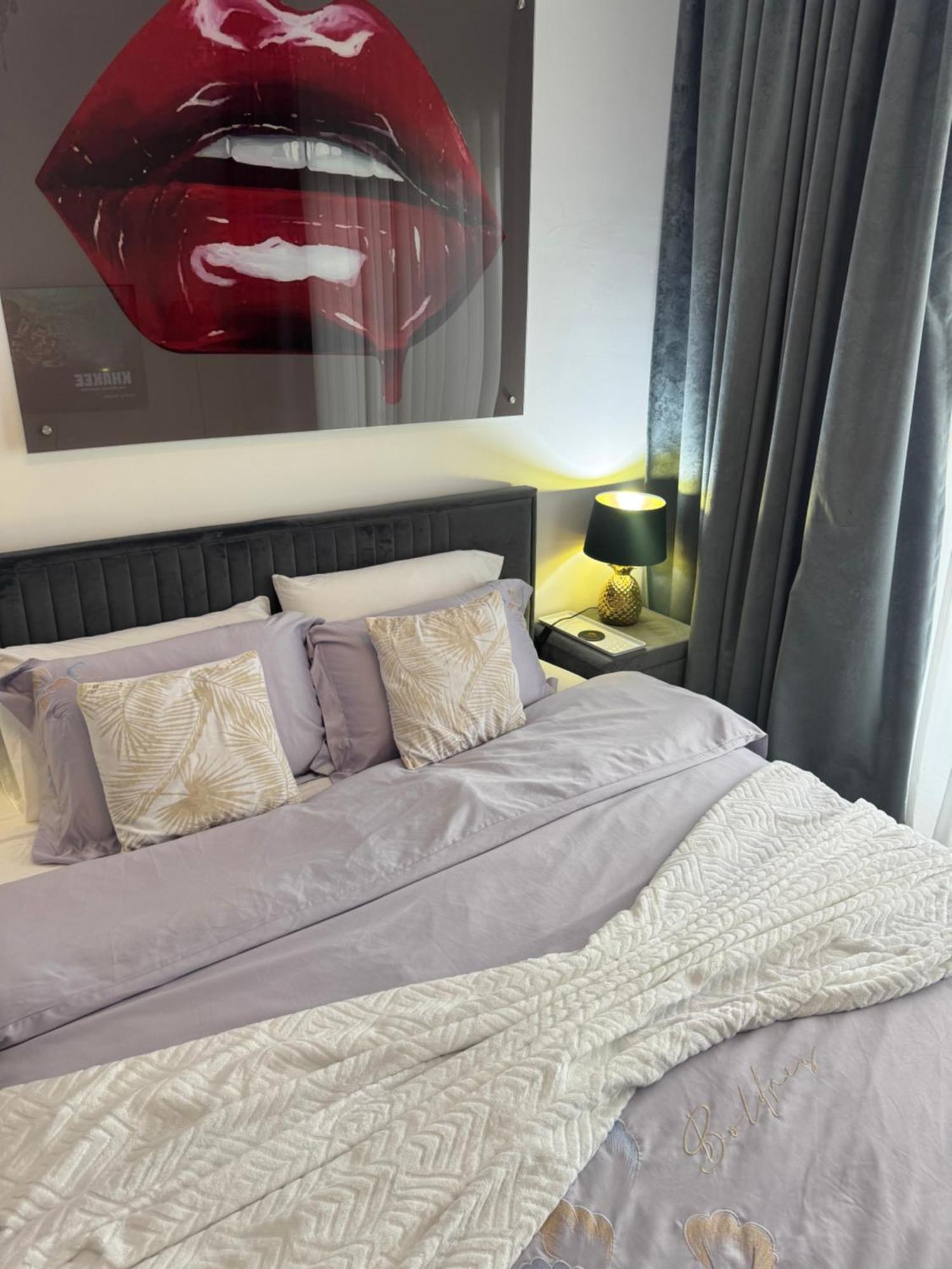 Great View, Sportcity, Parking Included, Apartment Dubai