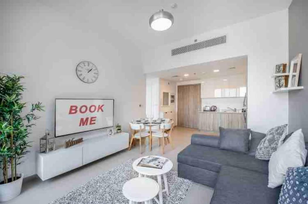 Stylish 1br Near Town Square - Sleeps 4 Guests Apartment *