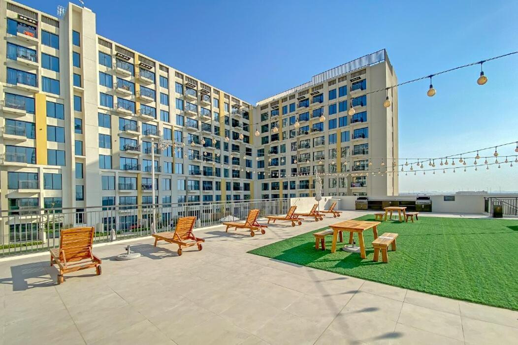 Apartment Stylish 1br Near Town Square - Sleeps 4 Guests