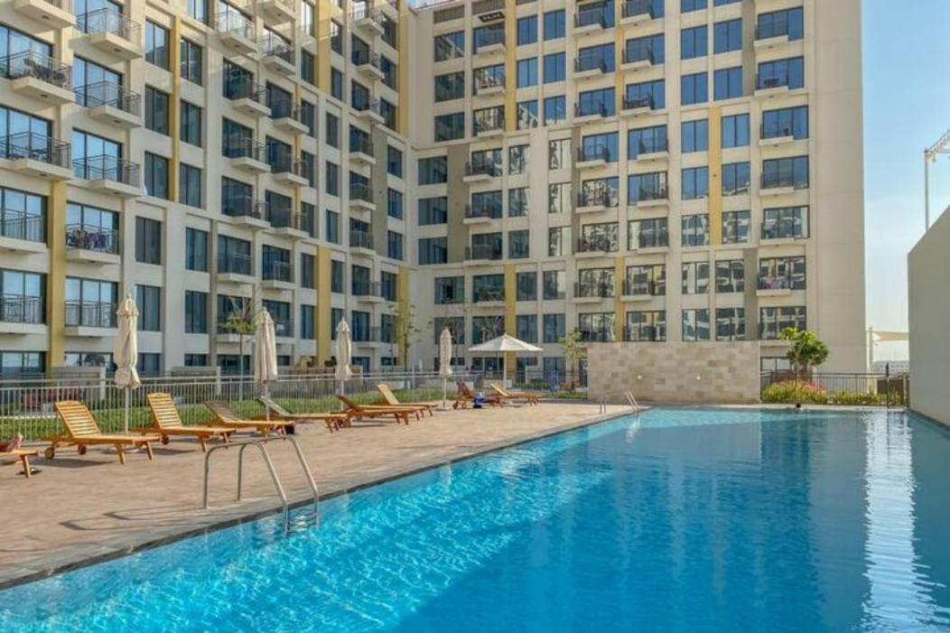 Stylish 1br Near Town Square - Sleeps 4 Guests Apartment *