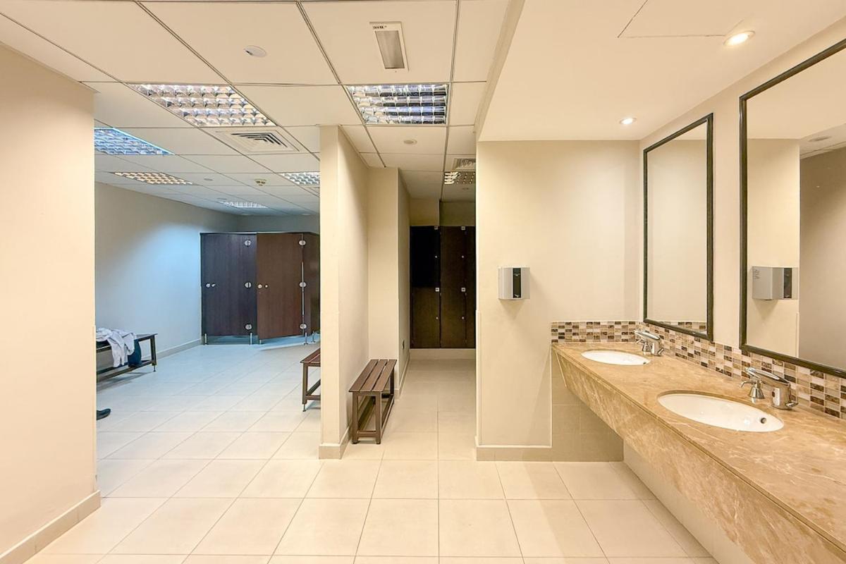 Luxury With Full Burj & Fountain Views Apartment
