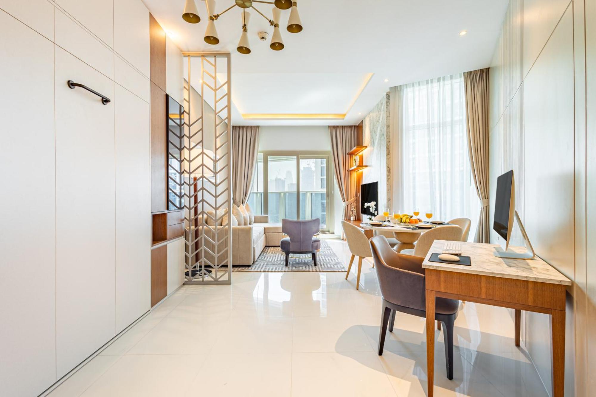 Deluxe One-bedroom In Business Bay With Burj Khalifa And Canal View Apartment Dubai