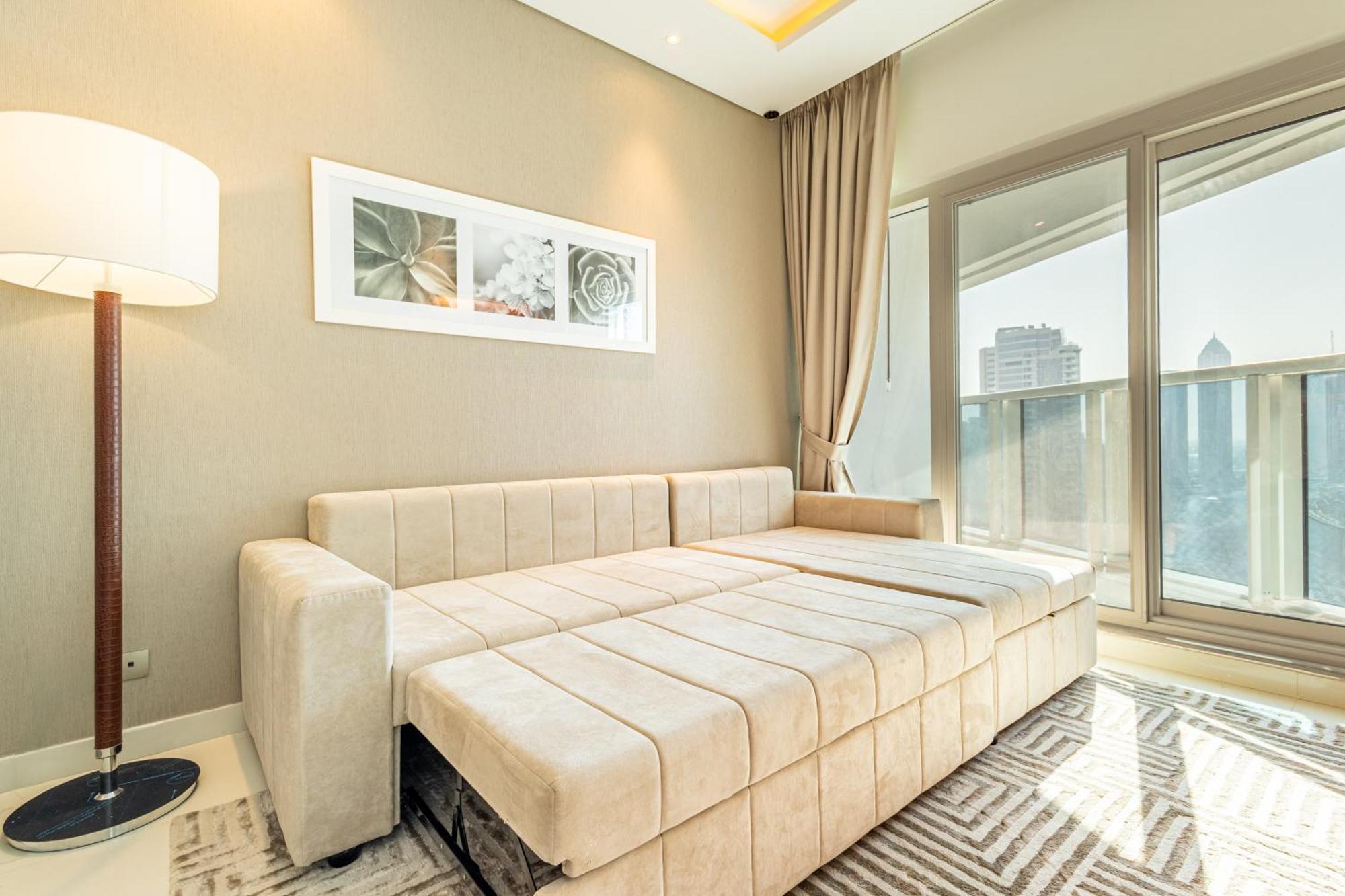 Apartment Deluxe One-bedroom In Business Bay With Burj Khalifa And Canal View