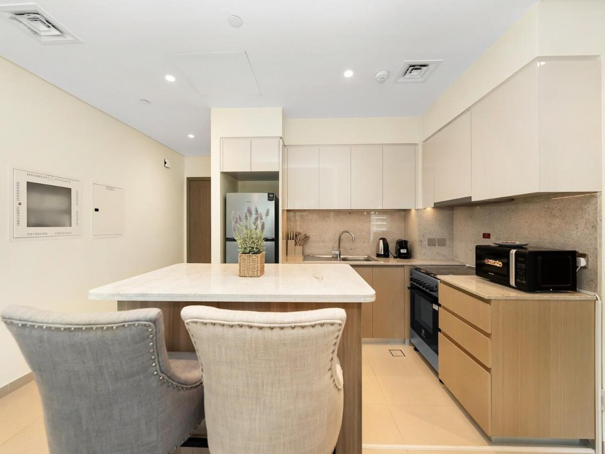 Burj Royale 1 Bedroom 5 Min Walk To Burj Khalifa Dubai