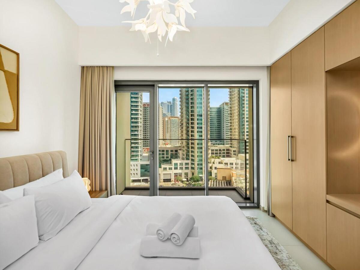 Burj Royale 1 Bedroom 5 Min Walk To Burj Khalifa * Dubai