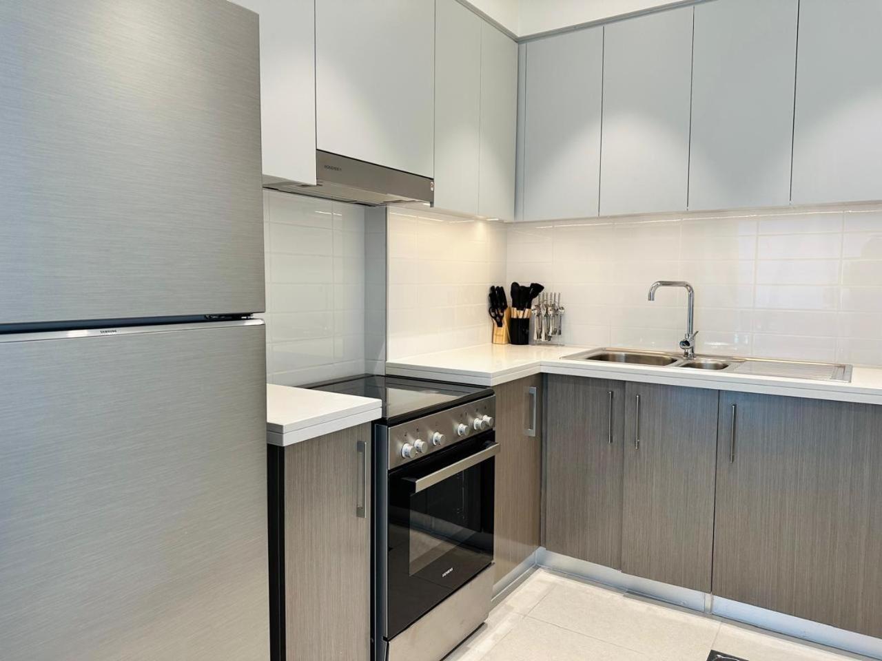 Apartment Your Away From Dubai
