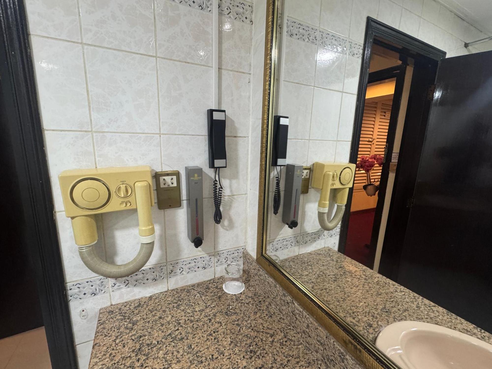 Hotel Orchid Deira 3*