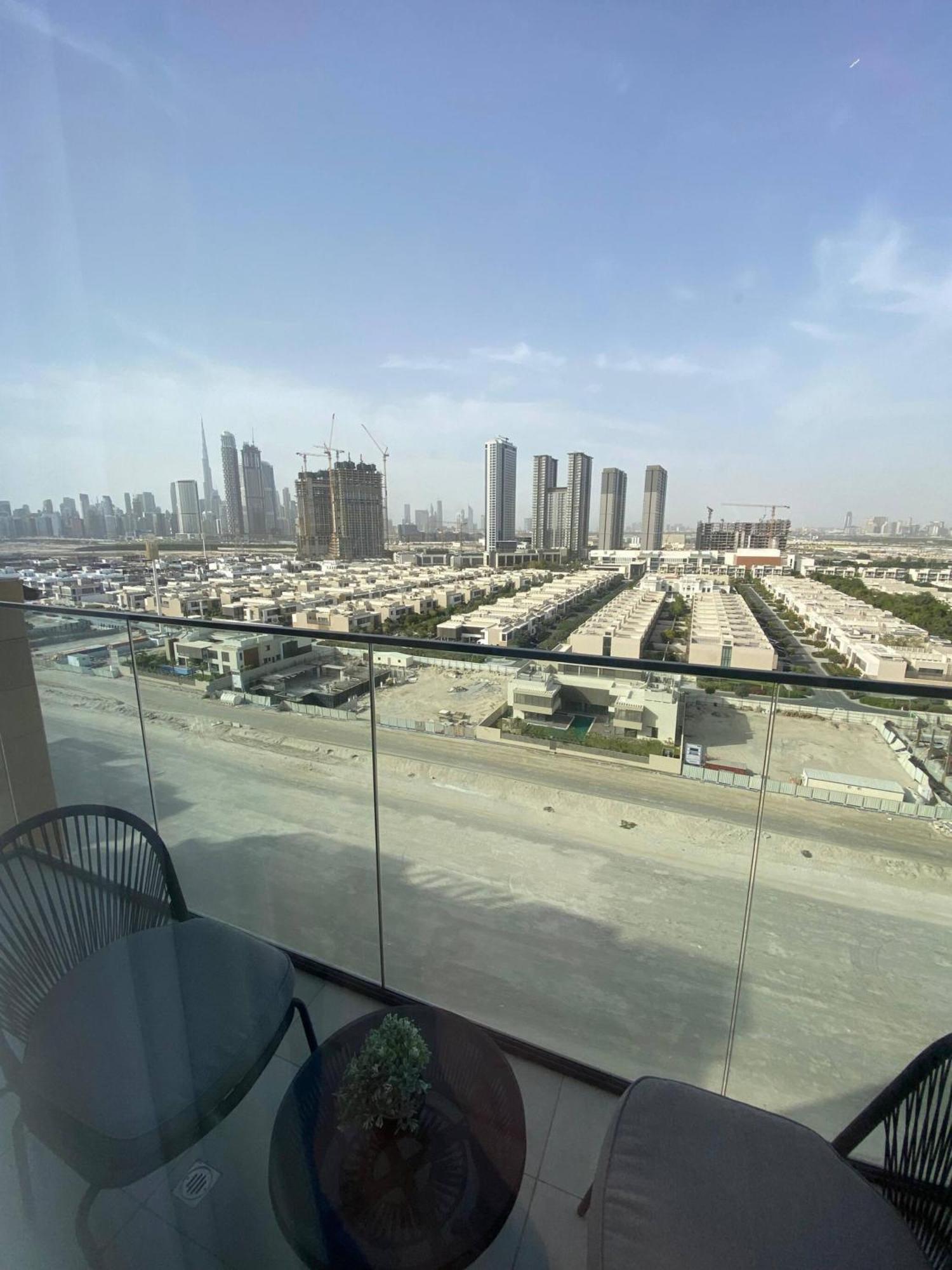 Burj Khalifa View Fully Furnished Apartment *
