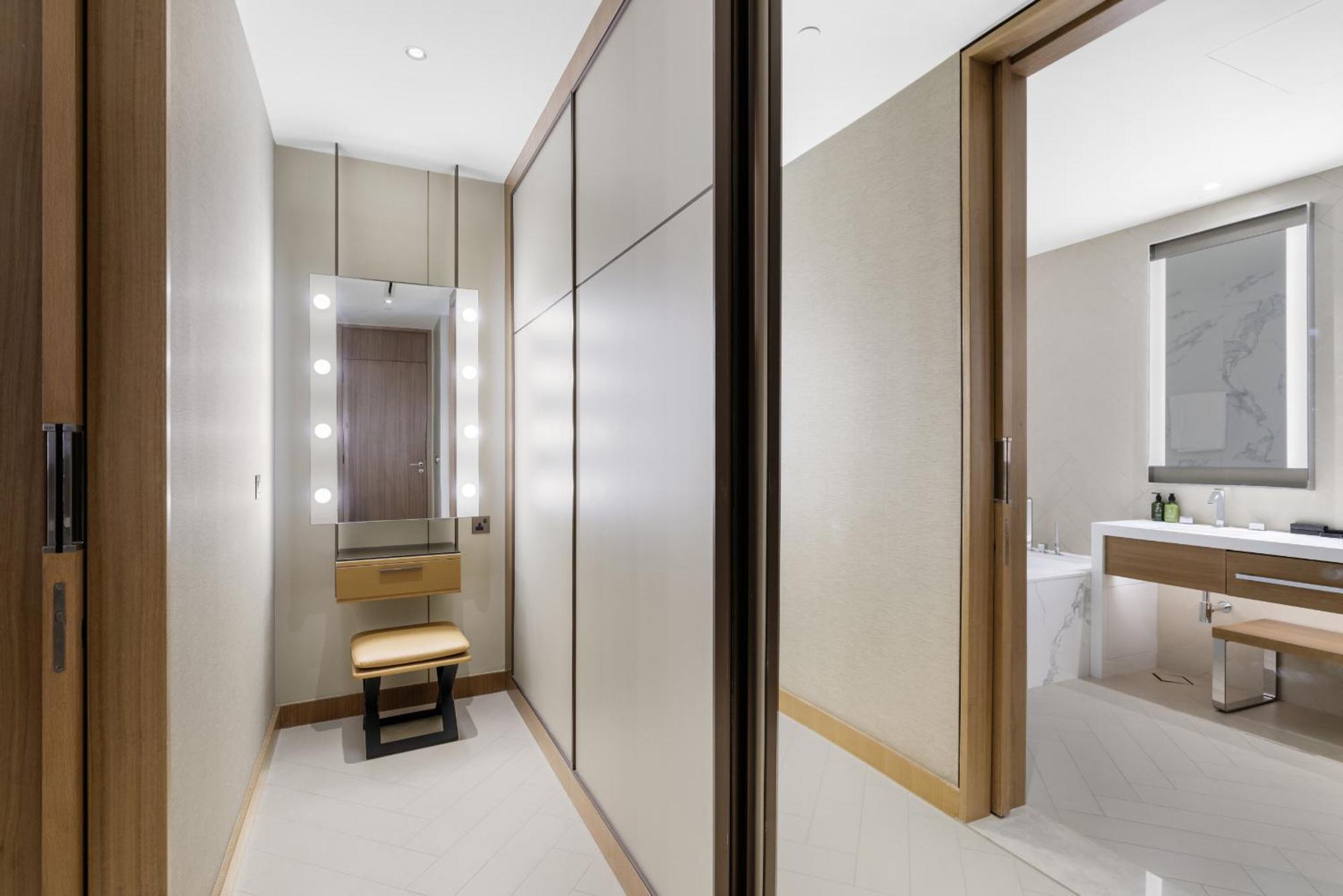 Apartment Vayk - Luxury 3 Bd Retreat At Address Residences Opera