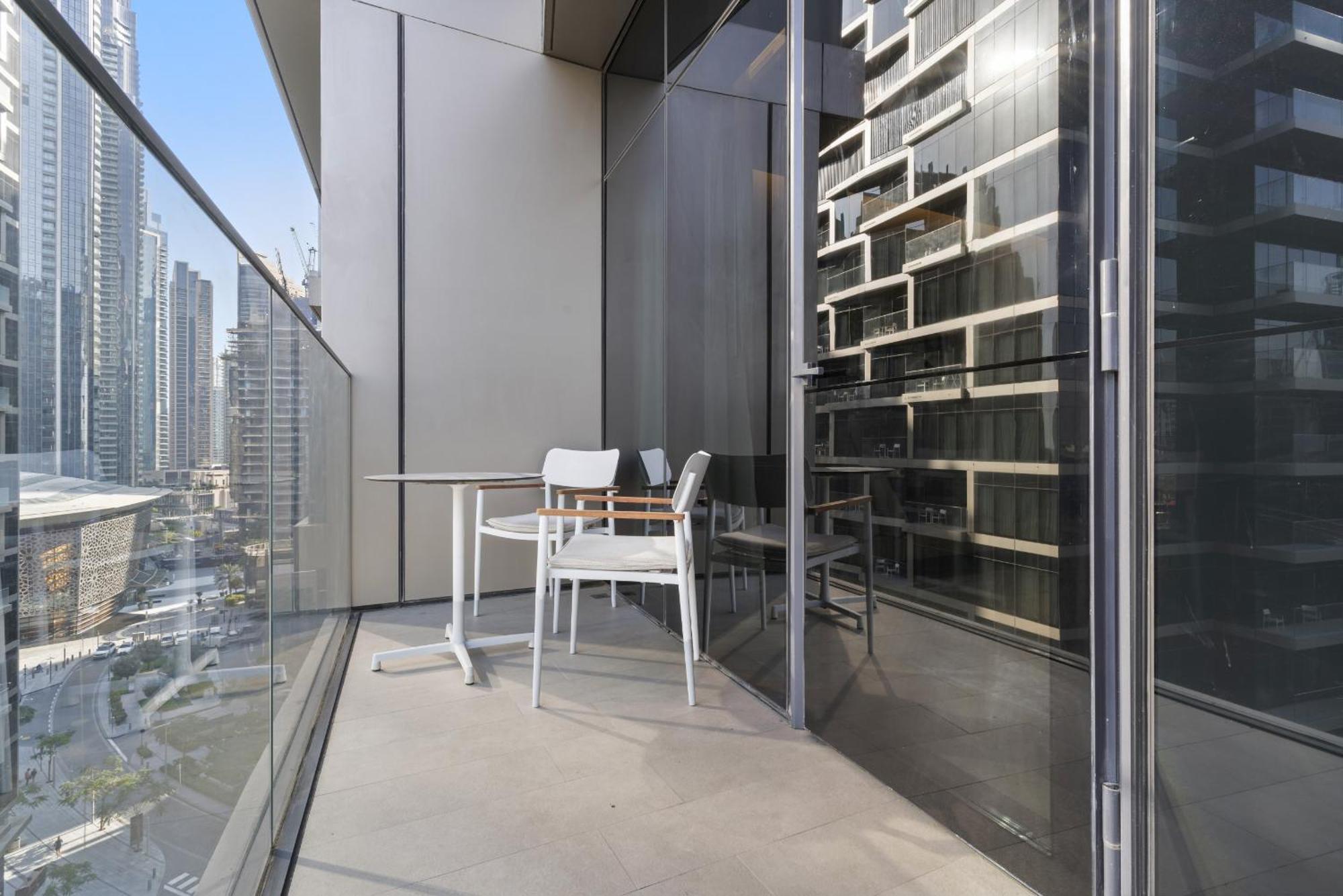 Vayk - Luxury 3 Bd Retreat At Address Residences Opera