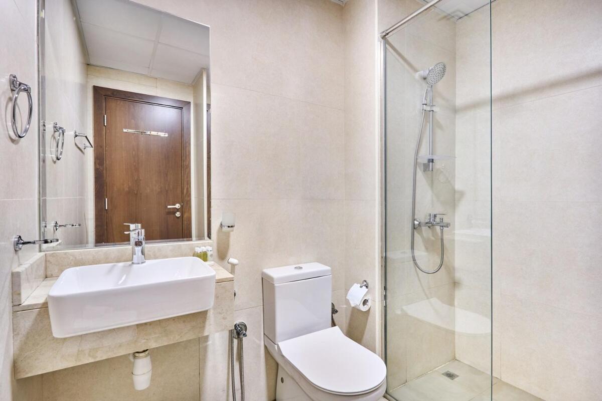 Apartment Stylish 1br In Binghatti Gateway *