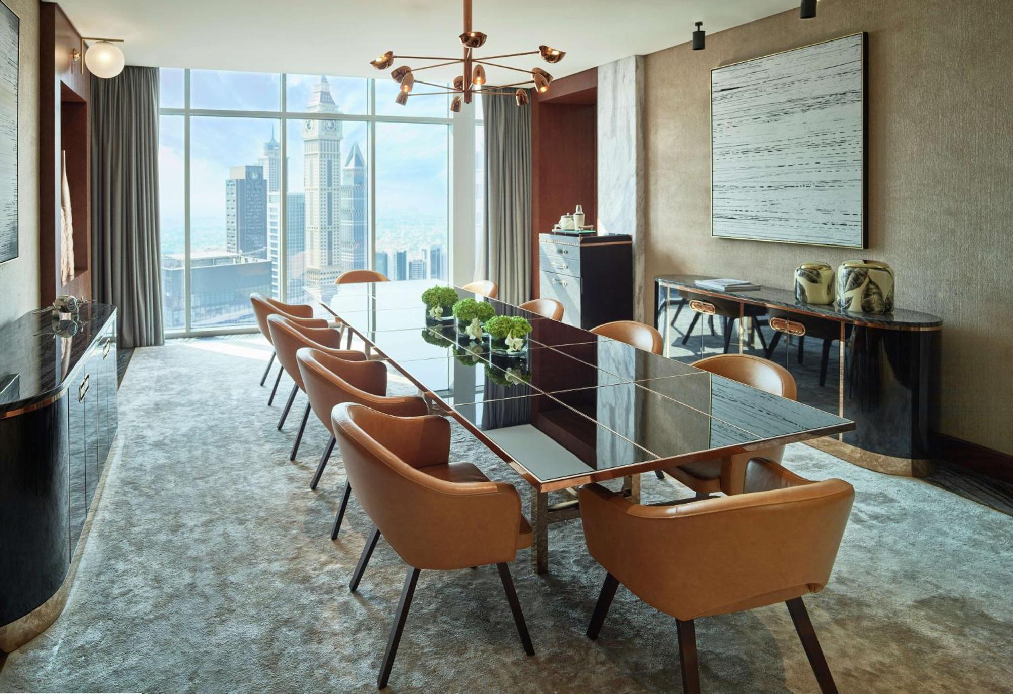 Waldorf Astoria International Financial Centre Hotel 5*