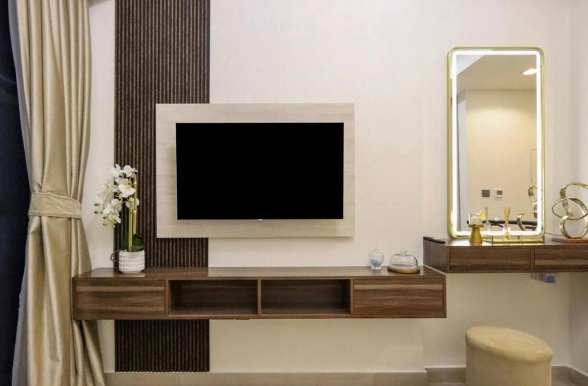 Fully Equipped Near Downtown Apartment Dubai
