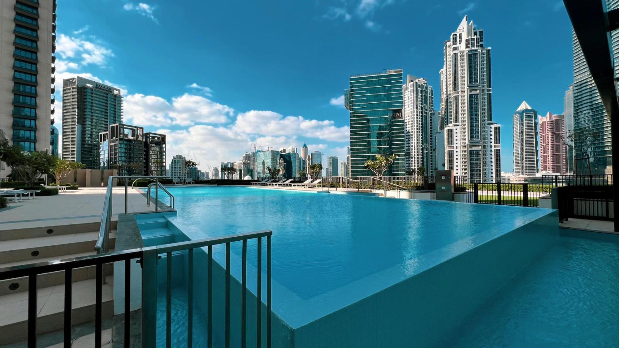 Glorious Burj Khalifa & Fountain Views, 4bdr Dubai