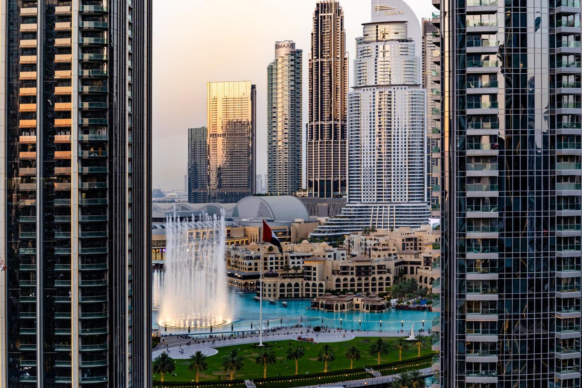 Glorious Burj Khalifa & Fountain Views, 4bdr Apartamento *