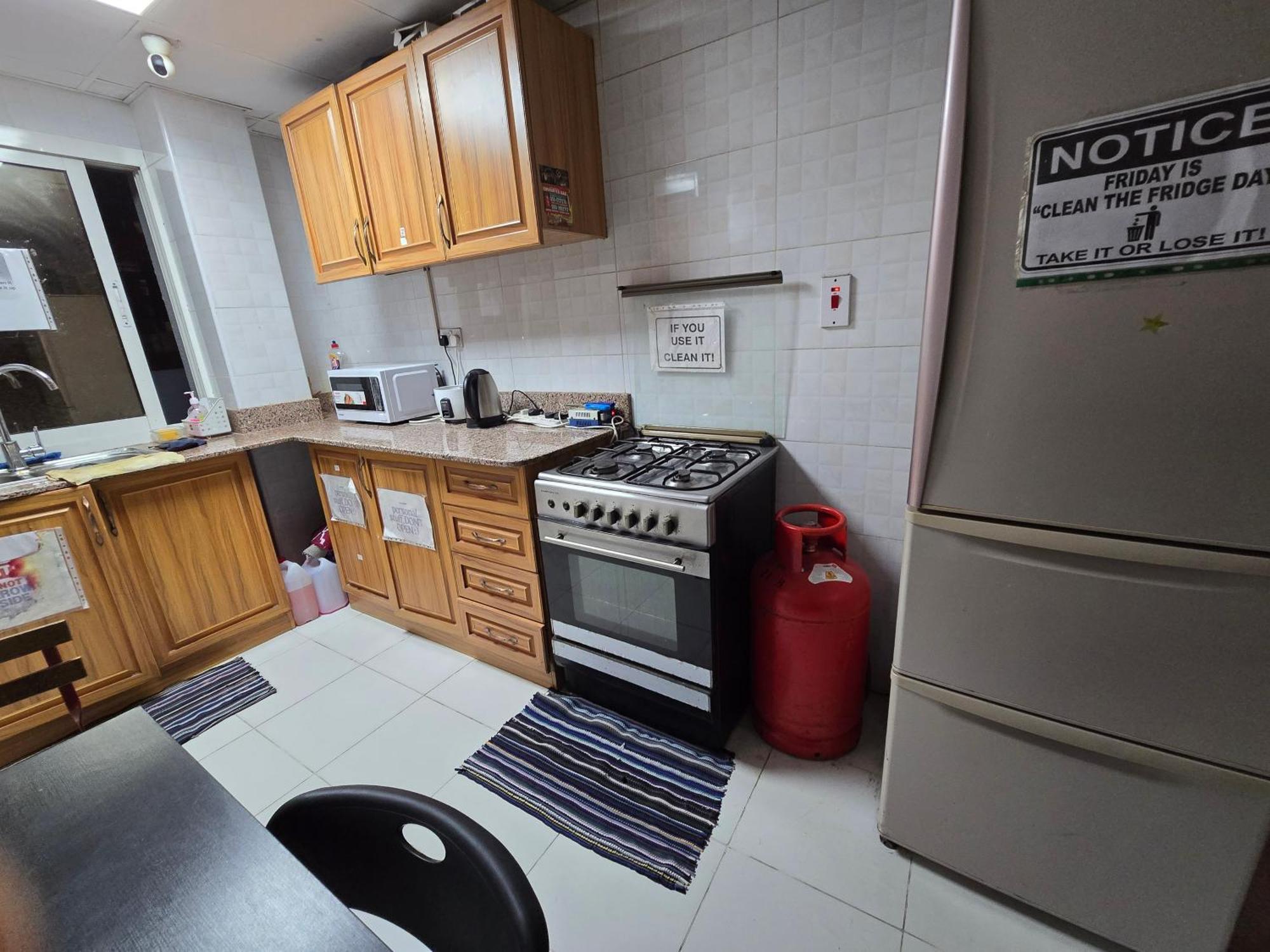Cozy Pods Near Dxb Guest house *