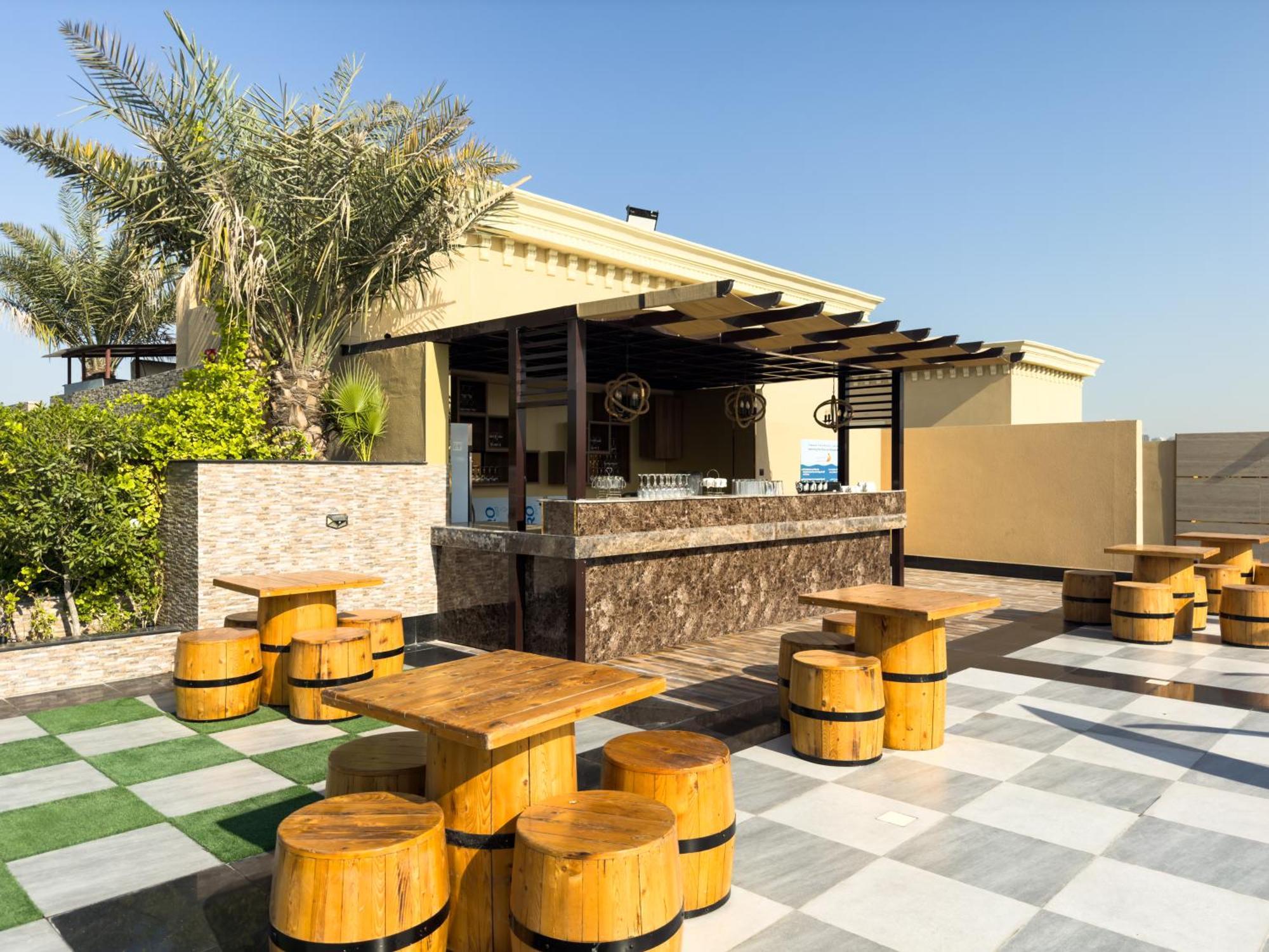 Apartment 1bhk , 5 Mins From Dxb Airport & Metro Dubai