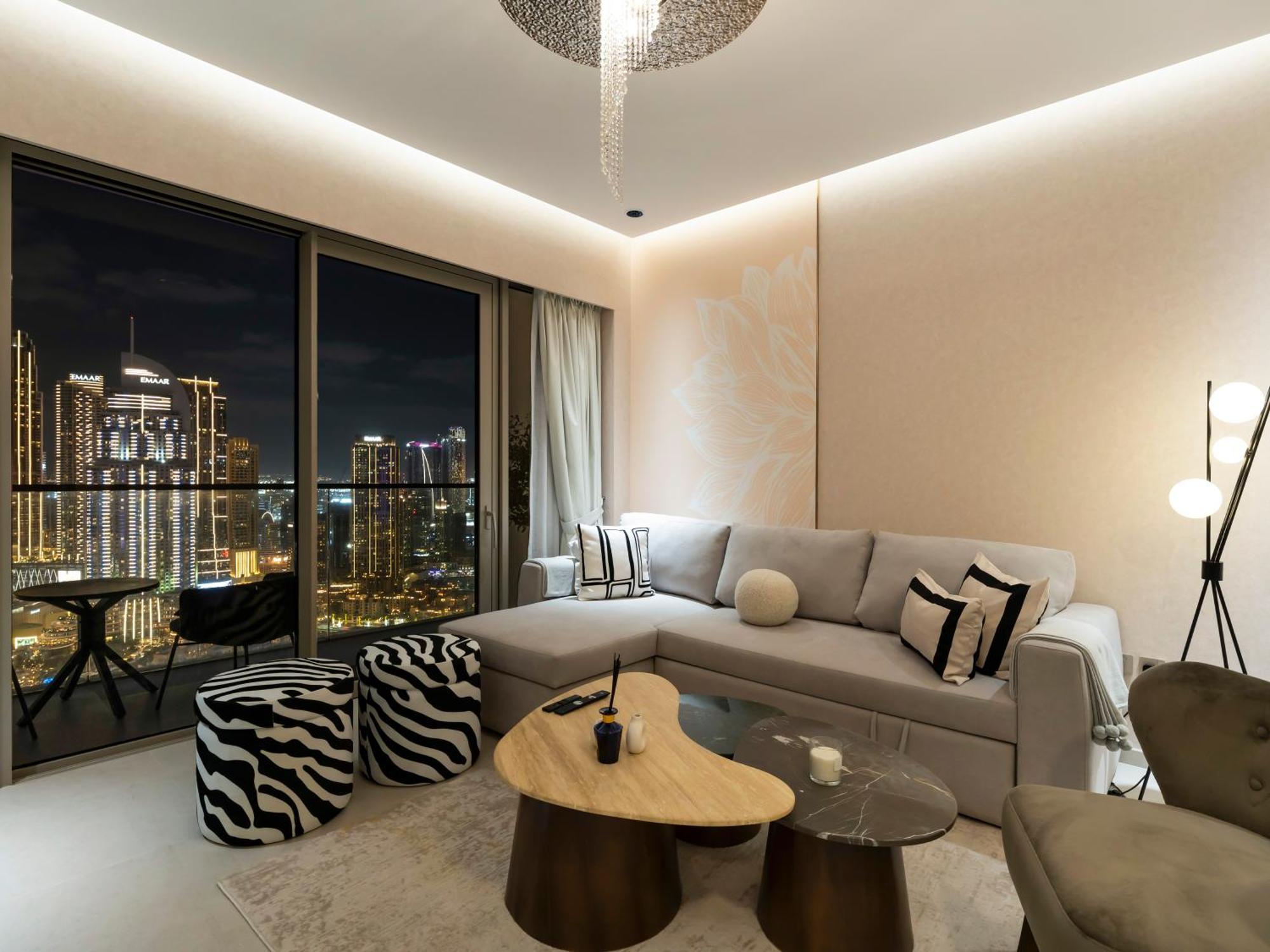 Apartment Crown Jewel 2 Bedroom I Iconic Burj Khalifa And Fountain Views I Free Parking, Gym, Pool, Wi-fi And Ps5 I By Skyline Serenity