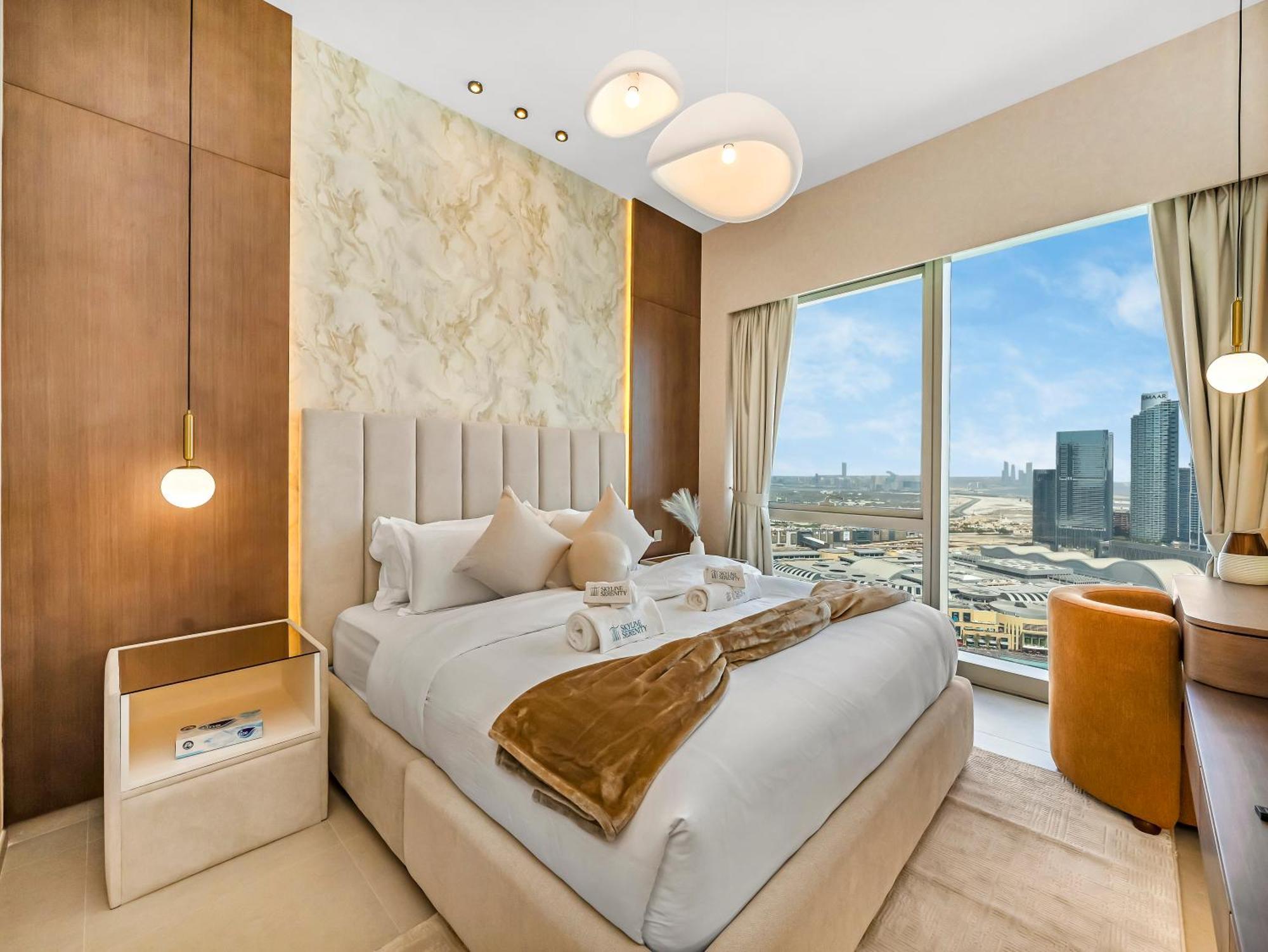 Crown Jewel 2 Bedroom I Iconic Burj Khalifa And Fountain Views I Free Parking, Gym, Pool, Wi-fi And Ps5 I By Skyline Serenity