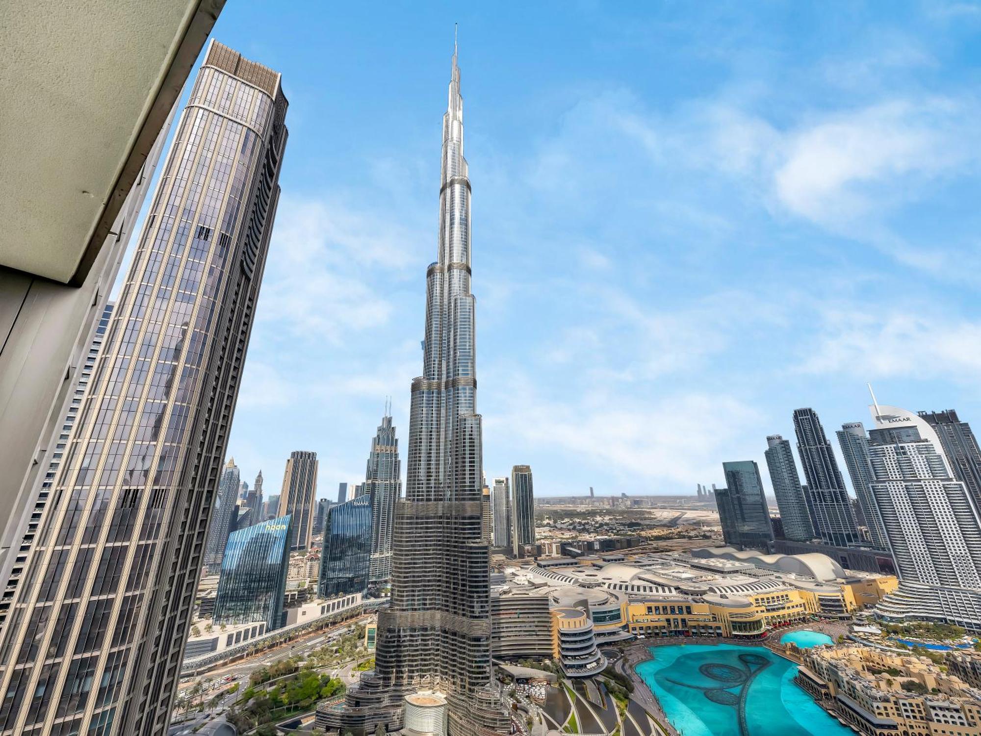 Apartment Crown Jewel 2 Bedroom I Iconic Burj Khalifa And Fountain Views I Free Parking, Gym, Pool, Wi-fi And Ps5 I By Skyline Serenity *