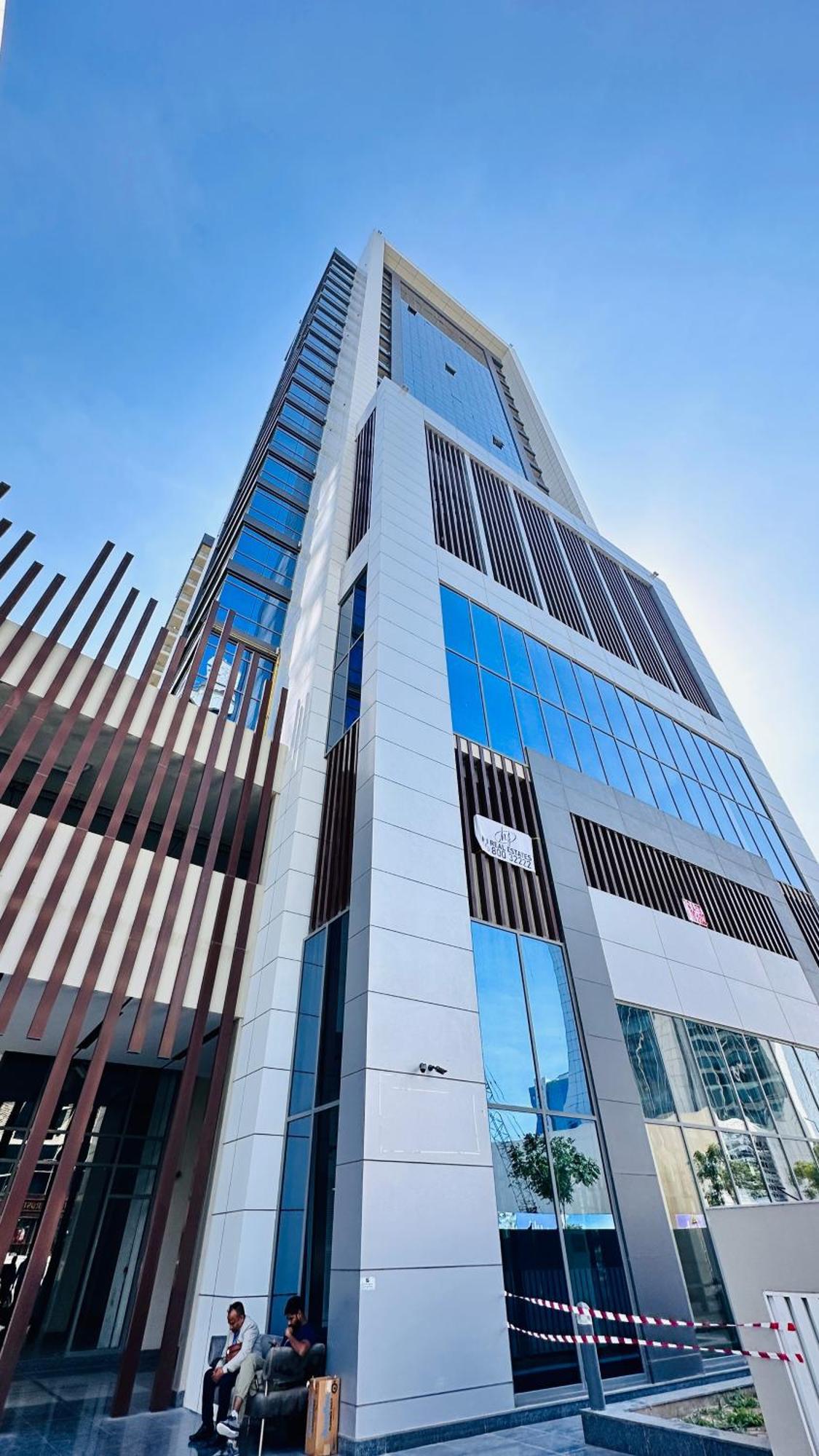 Upscale Business Bay With Balcony And Free Parking By Belvilla