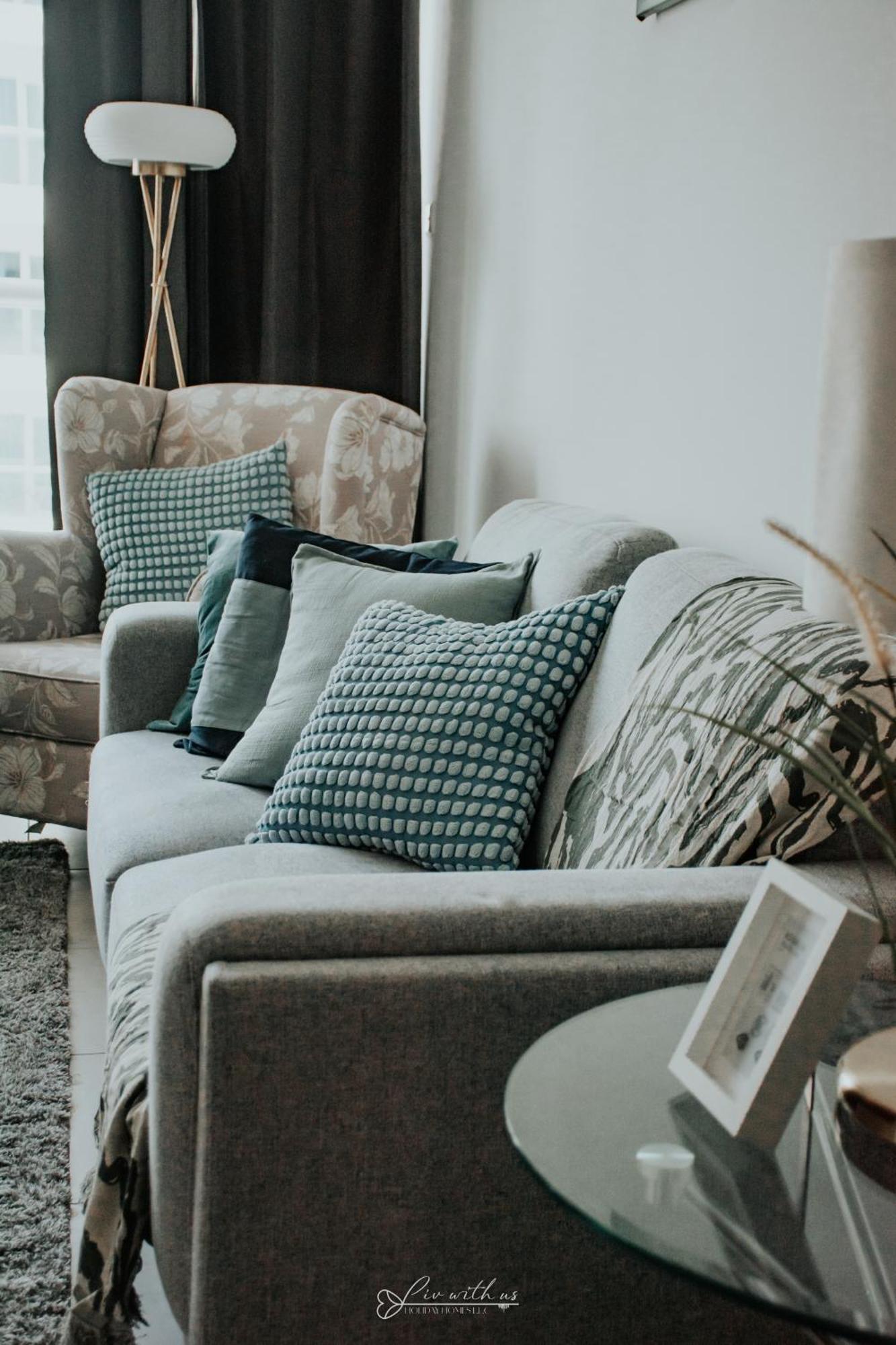 Livwithus - 2 Bedroom In Marina View Tower B Apartment Dubai