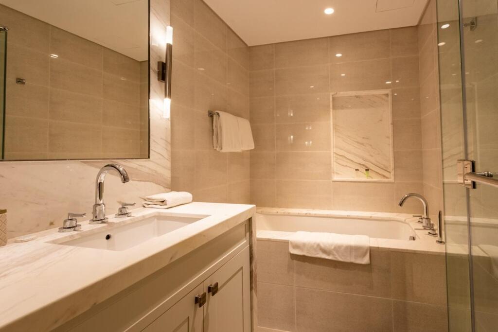 Daire Burj Khalifa Fountain Full View Opera Grand 4br