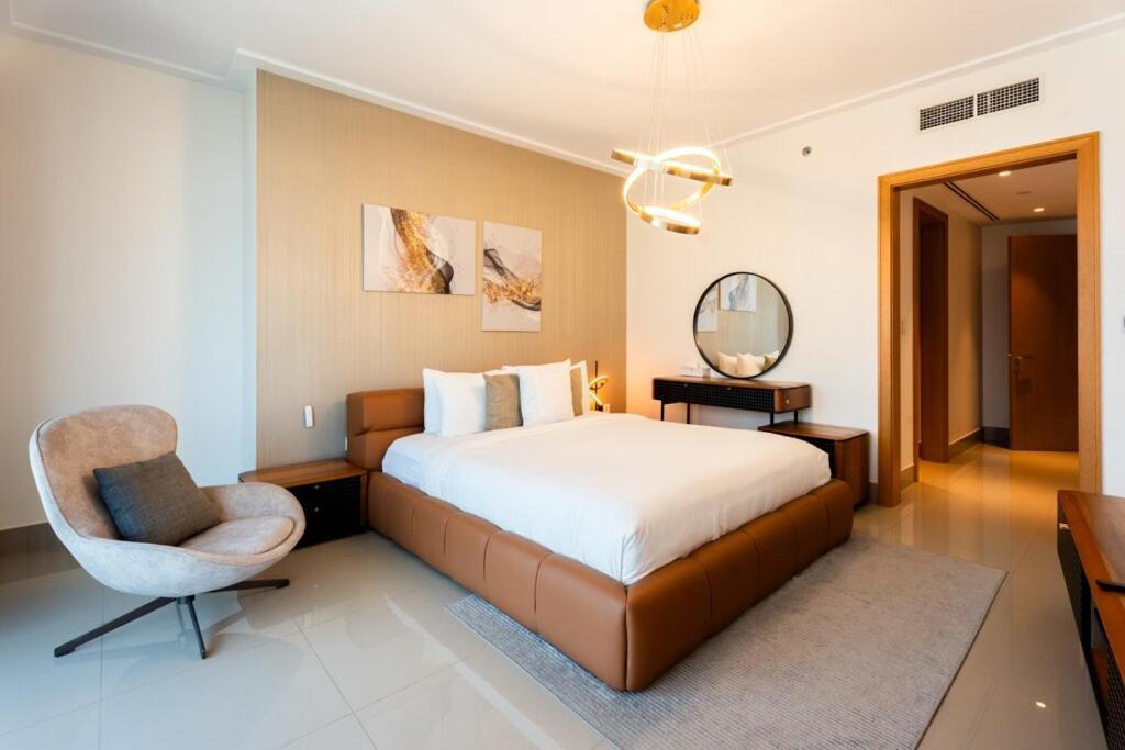 Daire Burj Khalifa Fountain Full View Opera Grand 4br Dubai