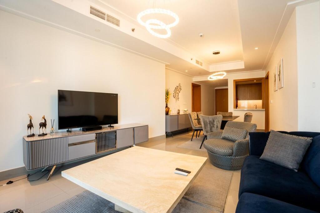 Daire Burj Khalifa Fountain Full View Opera Grand 4br