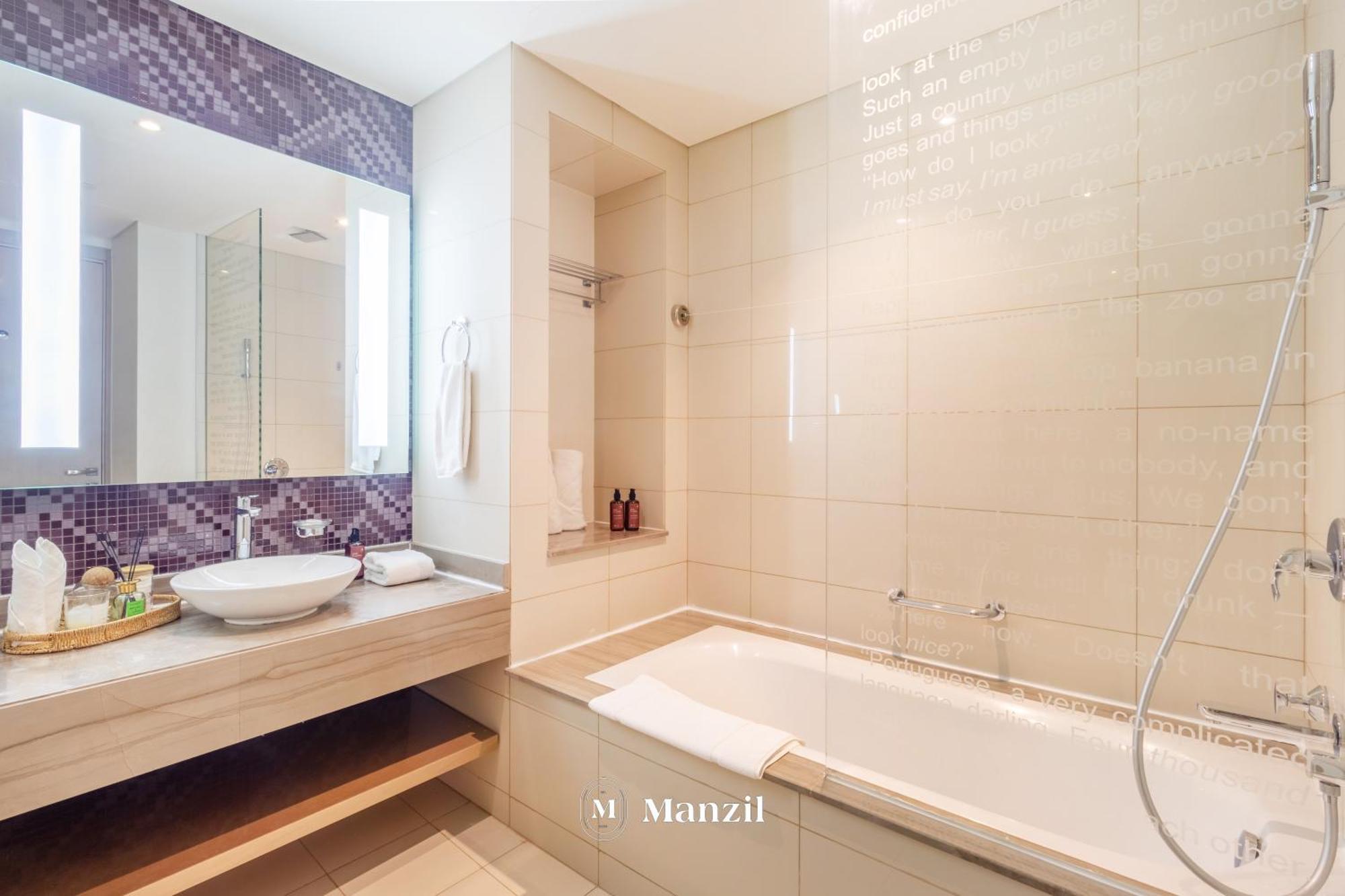 2br At Paramount With Stunning Views Daire Dubai