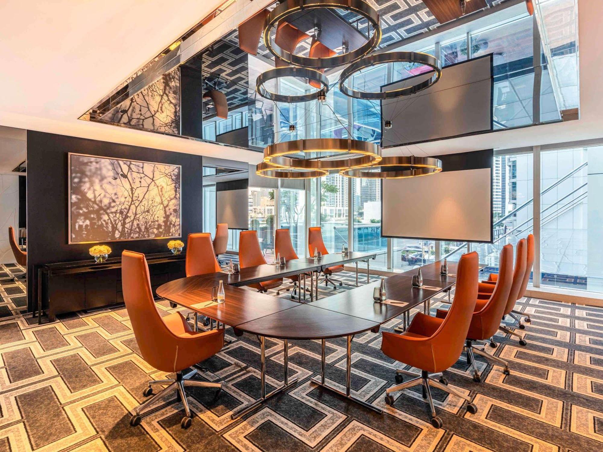 Pullman Downtown 5*