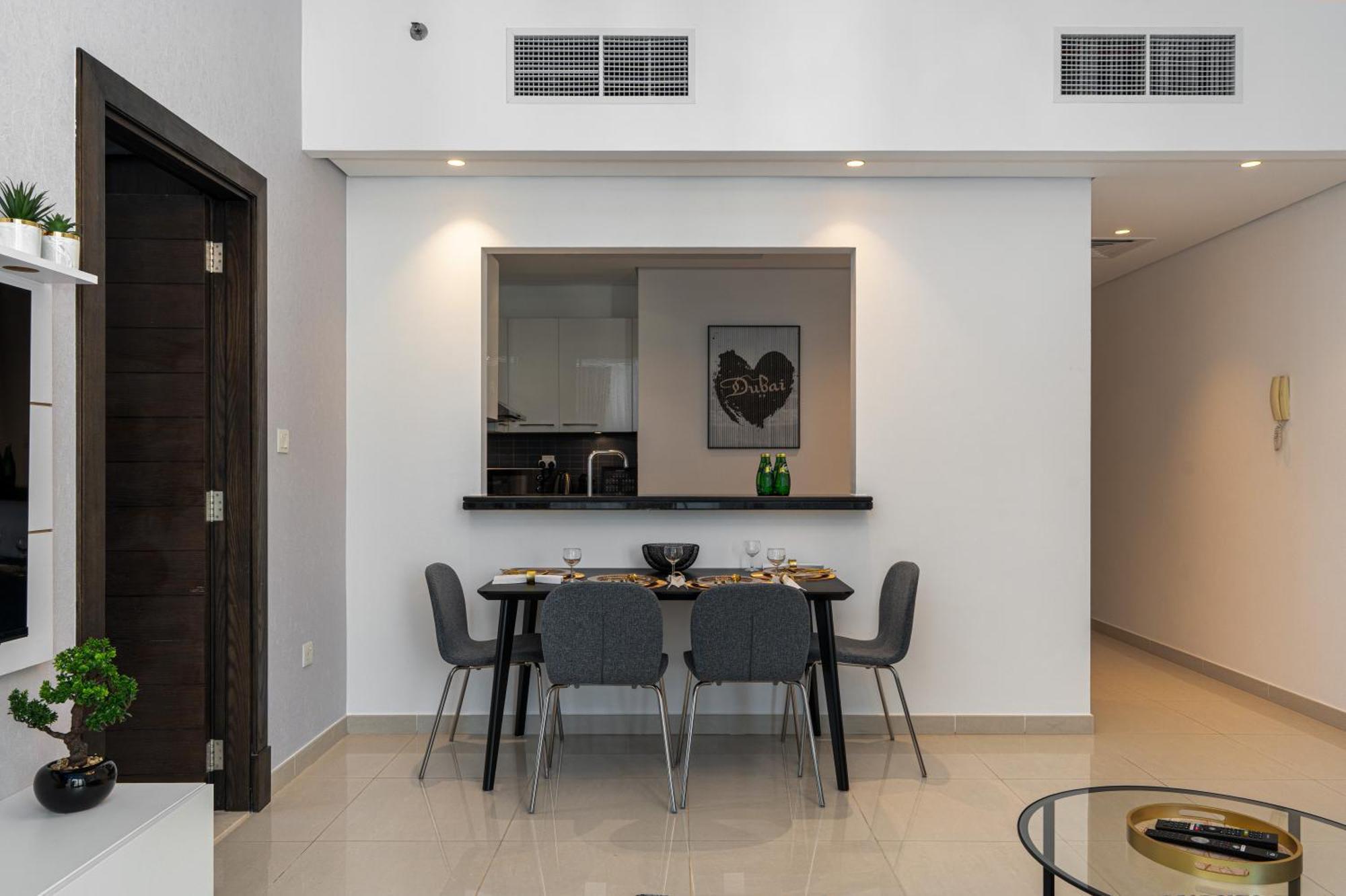 Silverene Towers - Of Choice Daire