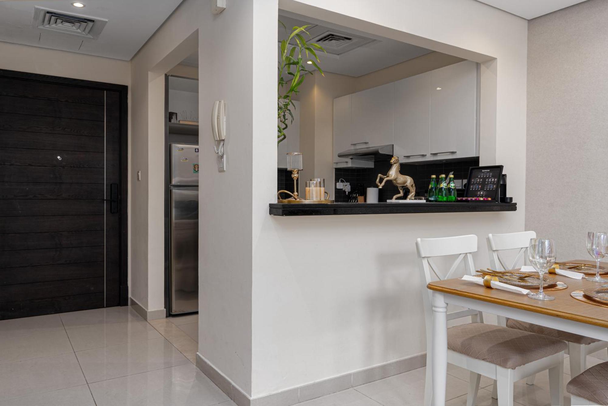 Silverene Towers - Of Choice * Dubai