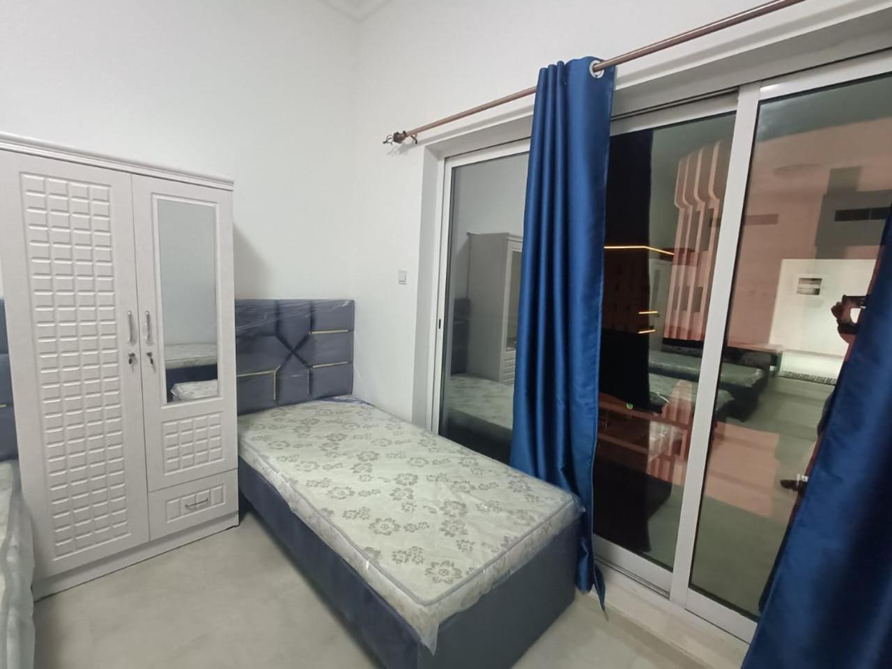 Executive Bedspace Homestay Dubai