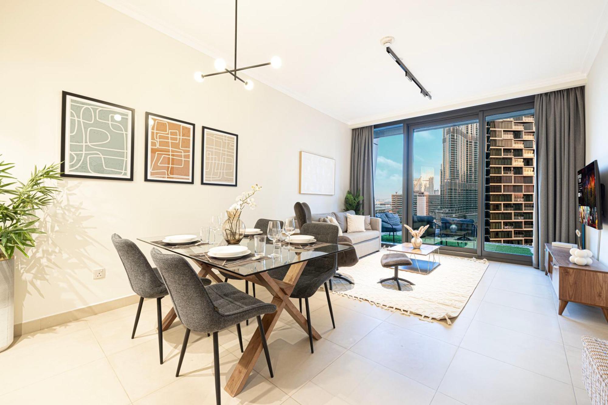 Stylish 1br Burj Khalifa View Apartment *