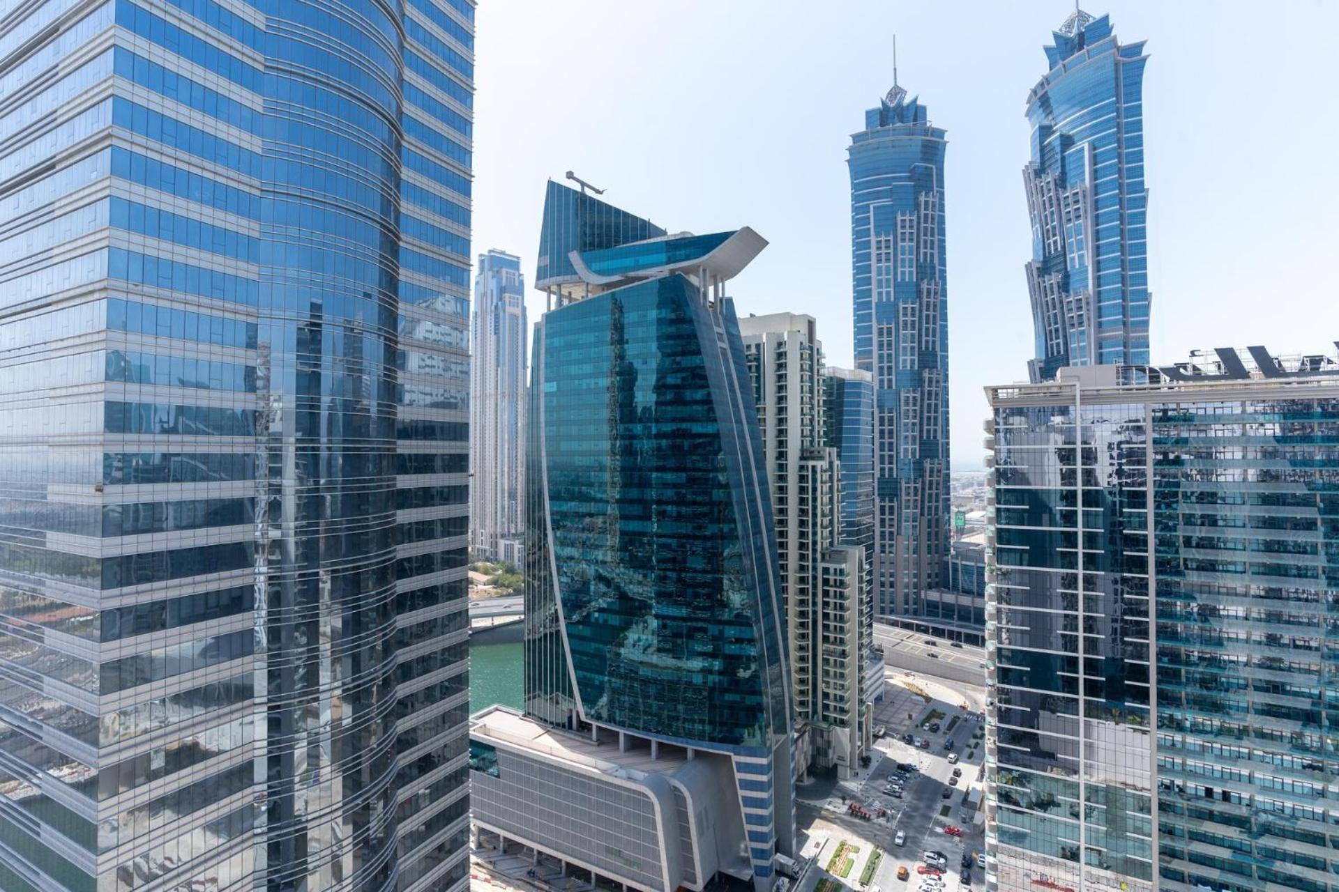 Sleek & Modern 1-bed In Zada Tower Business Bay Apartment *