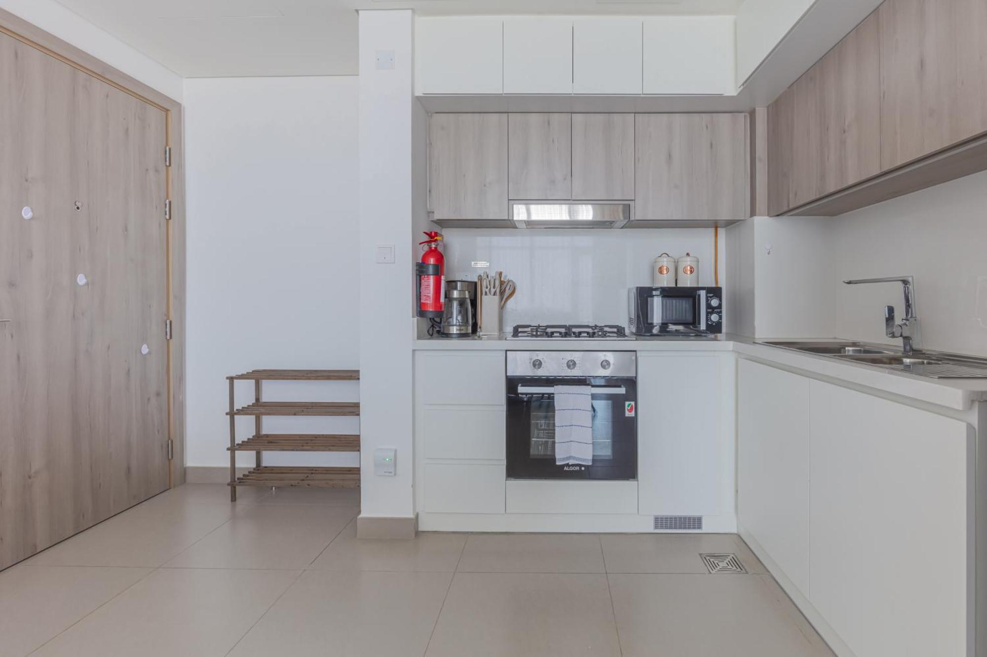 Beautiful View, Fully-equipped Apartment *