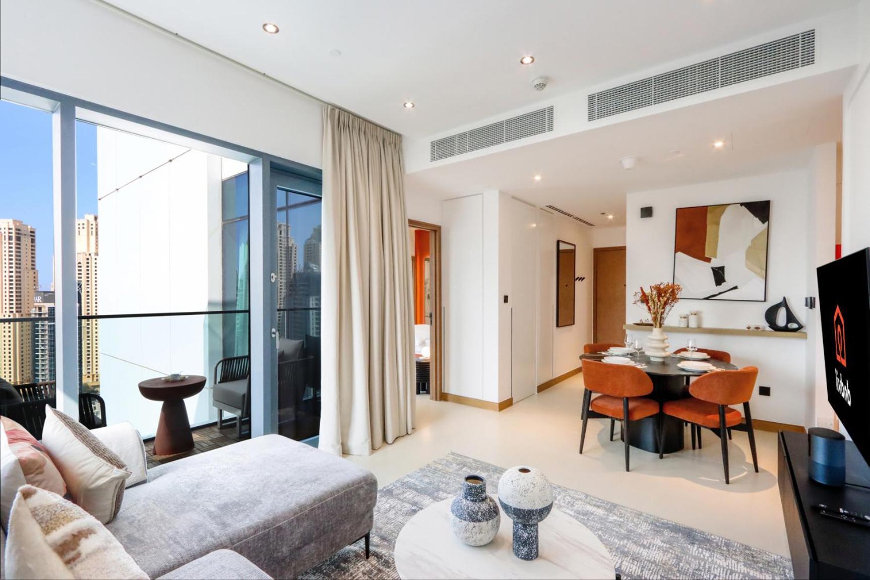 1br Gem With Stunning Marina Views, Close To Metro *